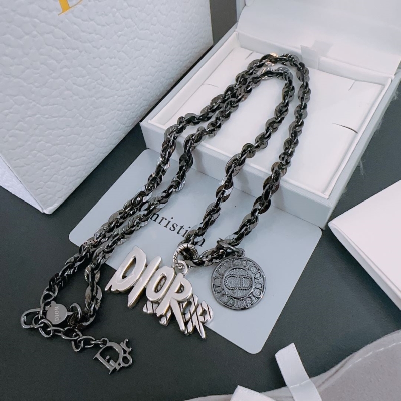 chr1st1an D10r necklaces